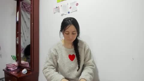 mia kaneee online show from 13, 1, 2025