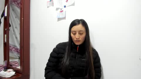 mia kaneee online show from 16, 1, 2025