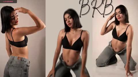 Mia online show from 17, 9, 2025