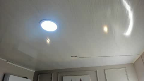 Mia online show from 19, 10, 2025