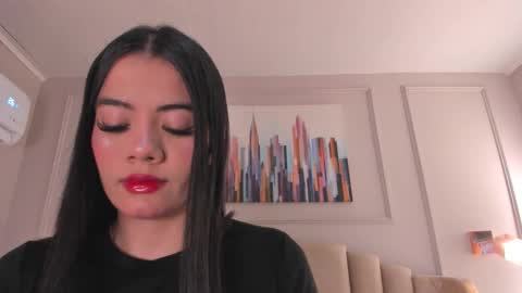 Mia online show from 9, 1, 2026