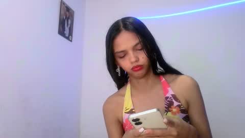Snapshot of mia_lucy_21 chatting on 21, 11, 2025 mia lucy 21 online show from 21, 11, 2025