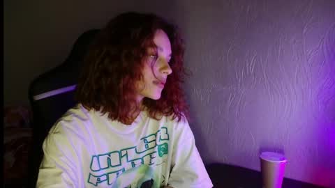 mia_luiza online show from 7, 6, 2026