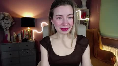 Mia online show from 16, 2, 2025