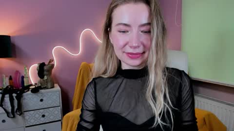 Mia online show from 17, 9, 2025