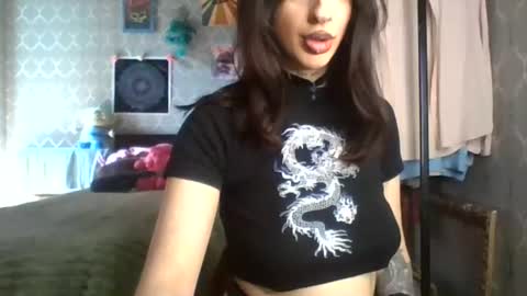 Mia online show from 24, 6, 2026