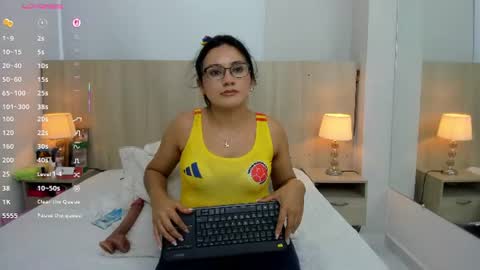 Snapshot of mia_mercier chatting on 23, 6, 2026 Mia Mercier online show from 23, 6, 2026