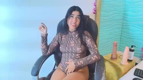 mia montess online show from 13, 2, 2026