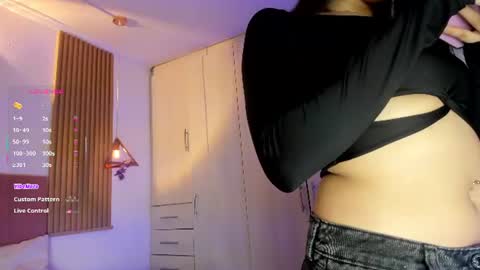 Snapshot of mia_nevaeh chatting on 8, 6, 2026 Mia Nevaeh - follow me online show from 8, 6, 2026