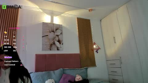 Snapshot of mia_nevaeh chatting on 20, 6, 2026 Mia Nevaeh - follow me online show from 20, 6, 2026