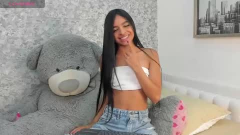 Mia online show from 5, 5, 2026