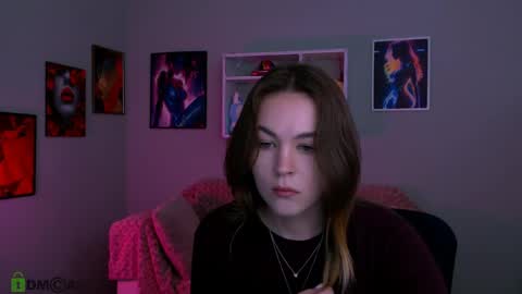 mia online show from 18, 4, 2026