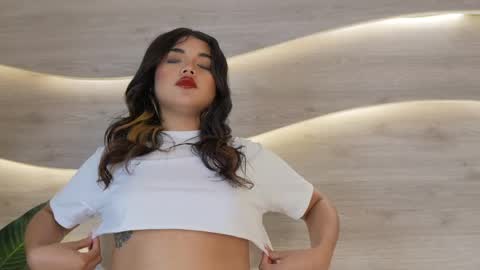 mia_rosalie online show from 14, 5, 2026