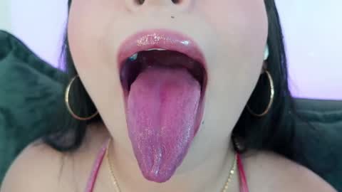 Mia online show from 17, 5, 2026