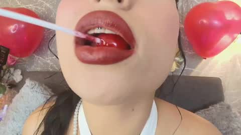 Mia Roux online show from 15, 2, 2025