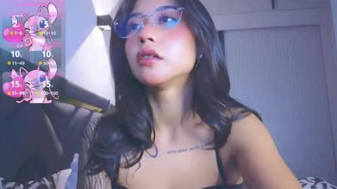 Mia online show from 18, 11, 2025