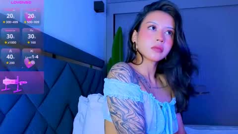 Snapshot of mia_sirenia chatting on 31, 5, 2026 Mia online show from 31, 5, 2026