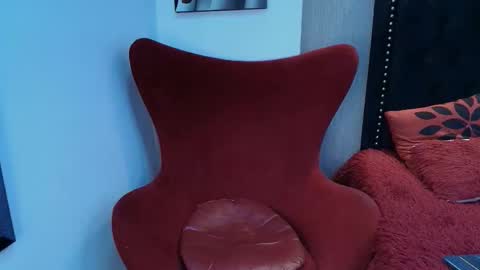 Mia online show from 16, 12, 2025