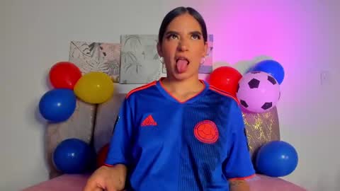 mia_sweetie1 online show from 7, 7, 2026