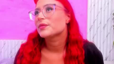 Mia online show from 15, 12, 2025