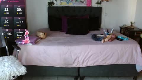 MIA  online show from 21, 9, 2025