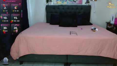 MIA  online show from 1, 11, 2025