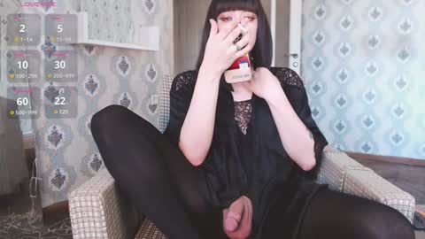 Snapshot of mia_wallase chatting on 5, 2, 2025 mia_wallase online show from 5, 2, 2025