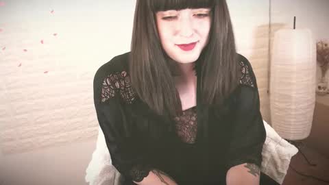 Snapshot of mia_wallase chatting on 9, 9, 2025 mia_wallase online show from 9, 9, 2025