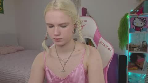 Mia online show from 17, 4, 2026