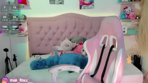 Mia online show from 13, 11, 2025