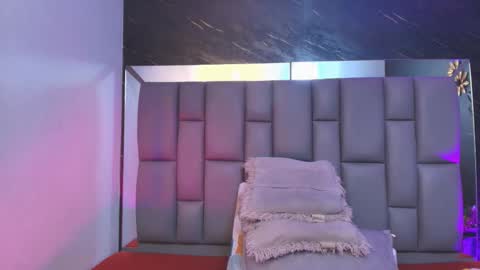 Mia online show from 15, 11, 2025