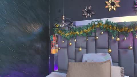 Mia online show from 22, 12, 2025