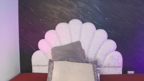 Mia online show from 1, 4, 2026