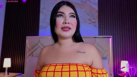 Snapshot of miaafarrel chatting on 23, 5, 2026 Miaa Farrel online show from 23, 5, 2026
