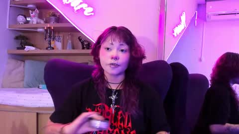 Mia online show from 12, 3, 2025