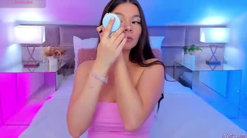 Mia online show from 26, 11, 2025