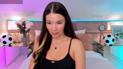 Snapshot of miaamuse chatting on 28, 6, 2026 Mia online show from 28, 6, 2026