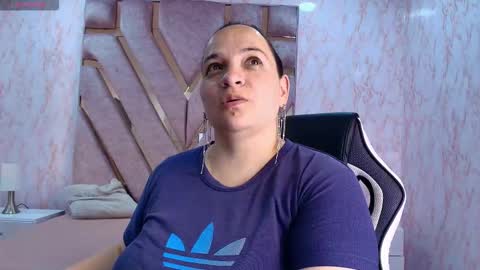 Im Miss Mia online show from 13, 12, 2025