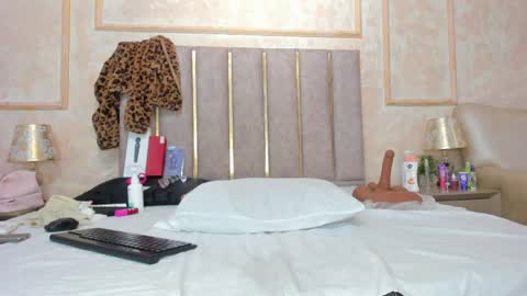 Snapshot of miaasummer chatting on 25, 4, 2026 Miaasummer online show from 25, 4, 2026