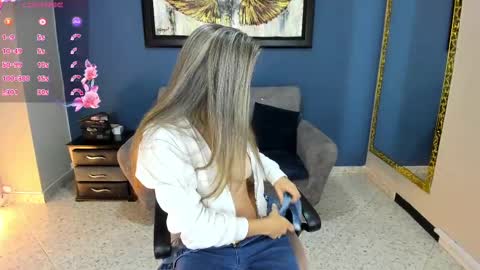 MiaCarper online show from 17, 2, 2025