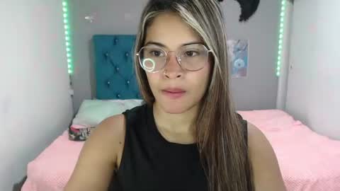 miacumgirl online show from 22, 6, 2026