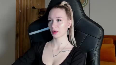 Mia online show from 9, 1, 2026