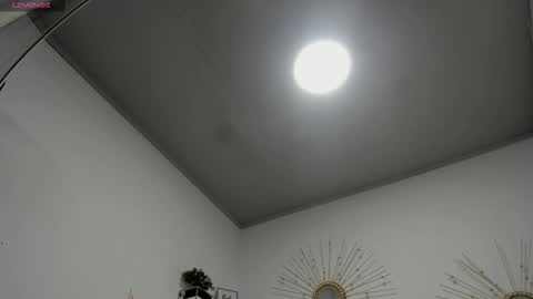 Miah Collins online show from 23, 9, 2025