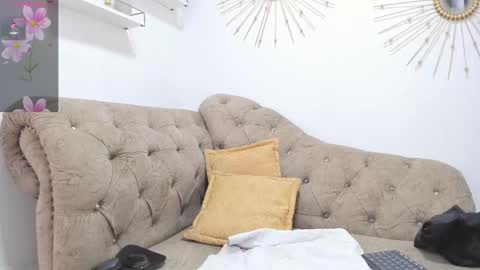 Miah Collins online show from 14, 2, 2026