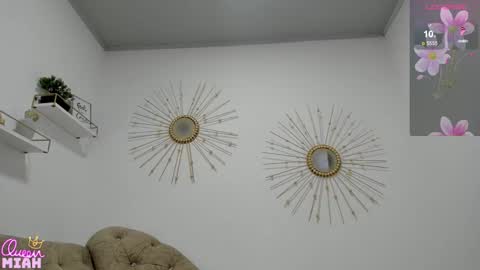 Miah Collins online show from 30, 3, 2026