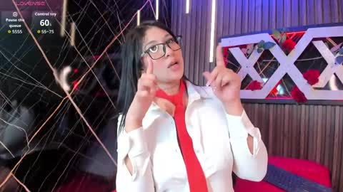 MIAH PALACIO online show from 29, 5, 2026