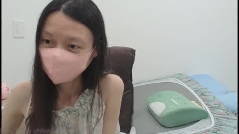 miahchan68 online show from 17, 10, 2025