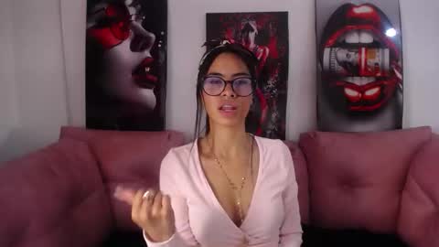 miahotcs online show from 25, 5, 2026