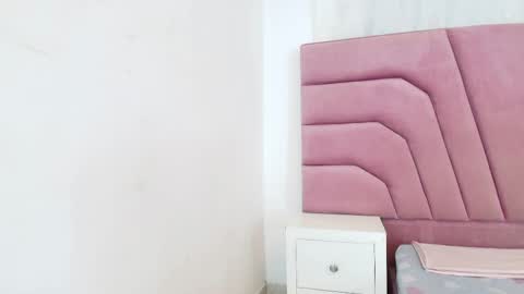 miajhonsonx online show from 28, 3, 2026