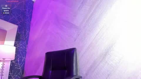 Mia online show from 4, 5, 2026